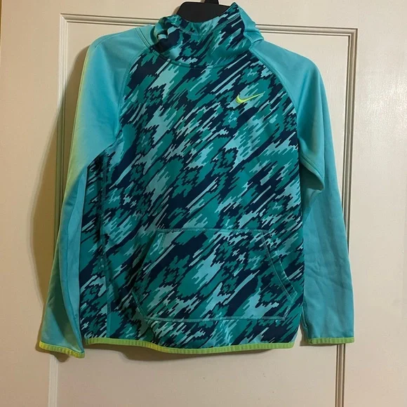 Kids Nike Dri fit hoodie. Teal. Size large. Good condition. - Picture 1 of 3